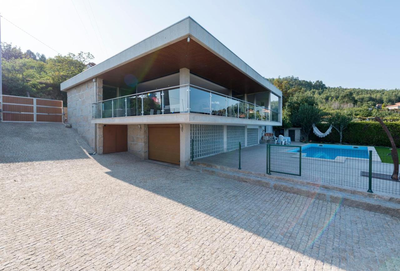 Lovelystay - Casa Guimas Penafiel Εξωτερικό φωτογραφία